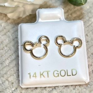 Solid Yellow Gold 14 Karat Mouse Earring
100 %Pure 14 karat Gold